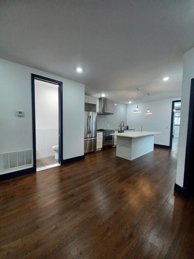 Foto del edificio - 245 Summit Ave