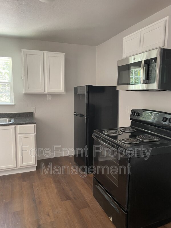 Primary Photo - 4818 Monterey St
