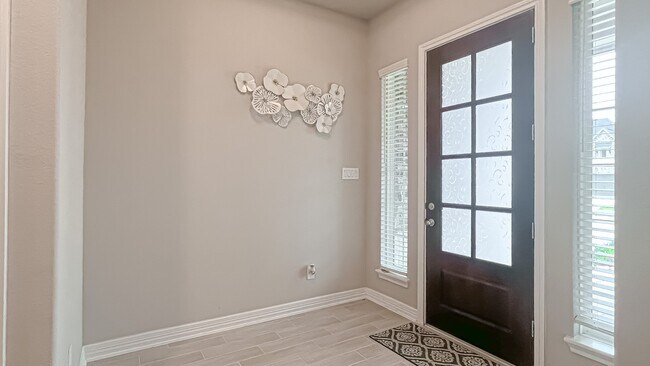 Foto del edificio - 2114 Partridgeberry Ln