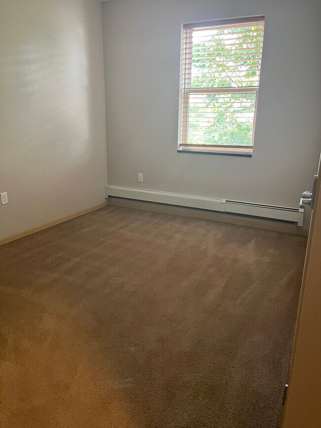 Foto del edificio - Western U Flats