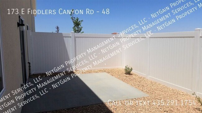 Foto del edificio - 173 E Fiddlers Canyon Rd