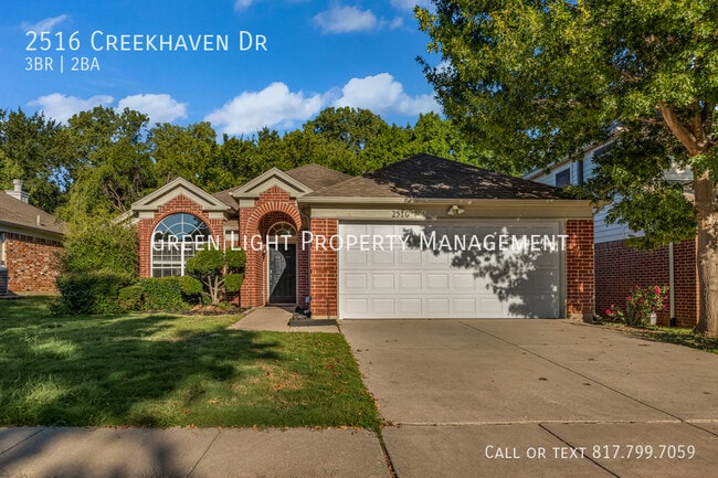Building Photo - 2516 Creekhaven Dr