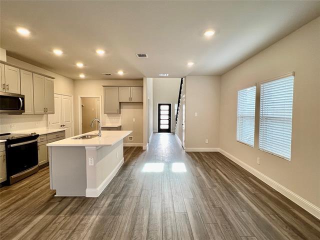 Foto del edificio - 3208 Sedge Grass Dr