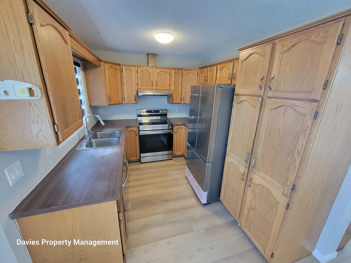 Photo principale - 4252-4229 29 Ave NW