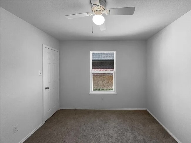 Foto del edificio - 3331 Light Pointe Dr