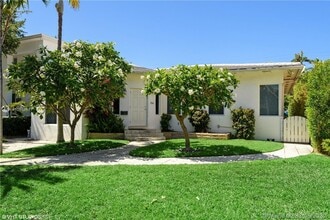 Building Photo - 761 Lakeview Dr