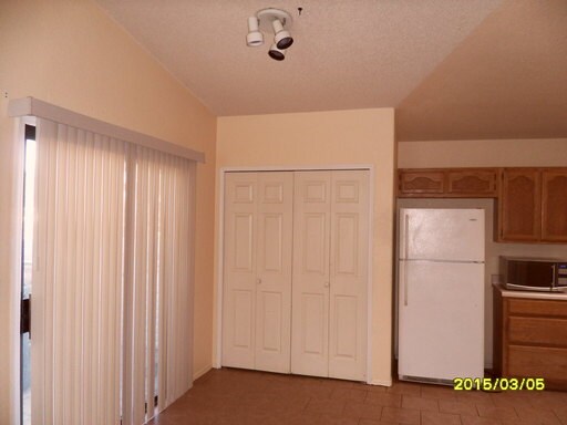 Building Photo - 681 Via Entrada
