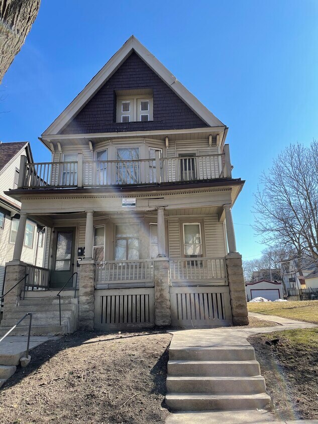 Primary Photo - 1226 N 33rd St