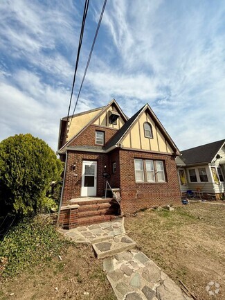 Building Photo - 211 S East Ave