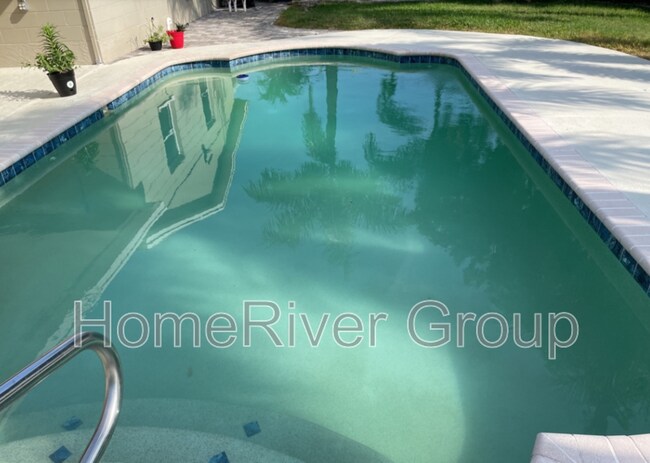 Foto del edificio - 1410 Glenmere Dr
