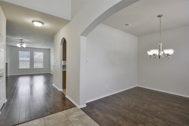 Foto del edificio - 3618 Orchard Valley Ln