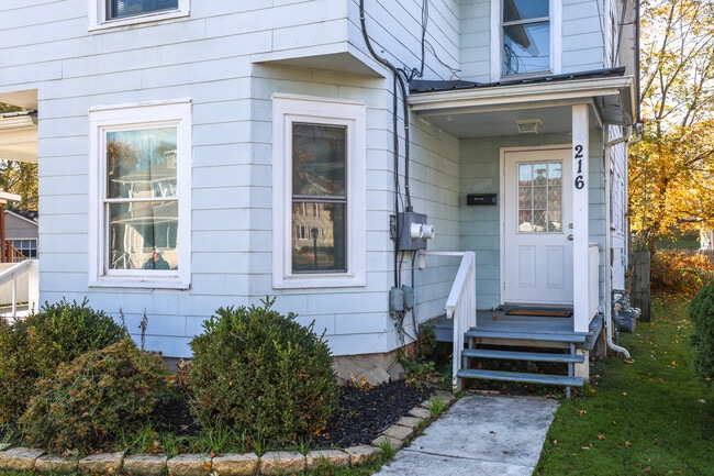 Unit 201 Entrance - 216 W William St