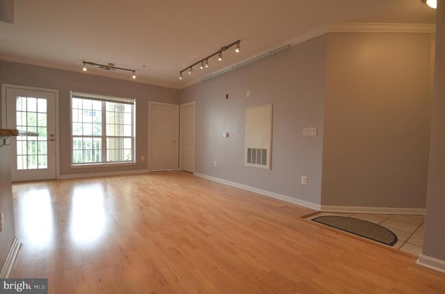 Building Photo - 4551 Strutfield Ln