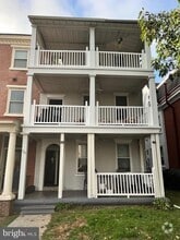 Building Photo - 129 W Miner St