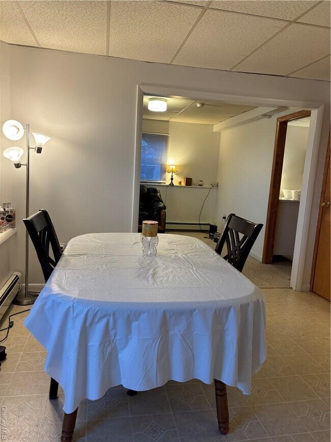 Foto del edificio - 39 Meadow Ave