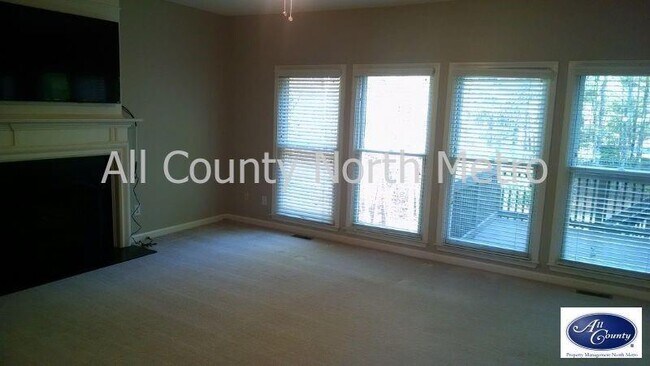 Foto del edificio - 2265 Rose Walk Dr