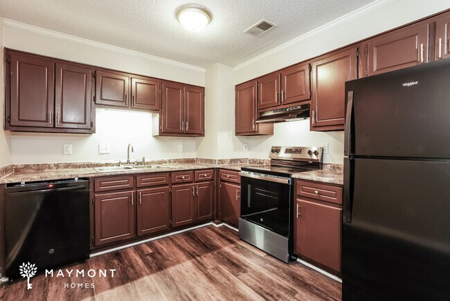 Building Photo - 3476 Postell Dr