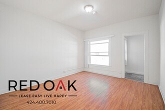 Building Photo - 443 S Catalina St