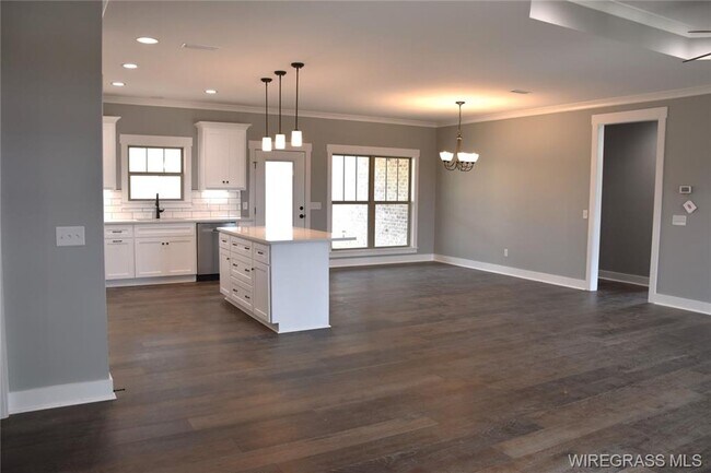 Building Photo - 364 Lakes Dr