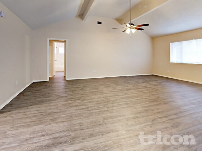 Foto del edificio - 19638 Southaven Dr