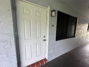 Building Photo - 5940 NW 20th St