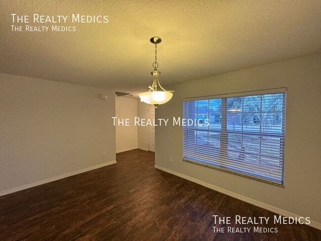 Foto del edificio - 1328 Karok St