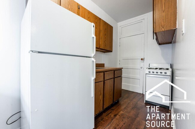 Foto del edificio - 3028 N Halsted St