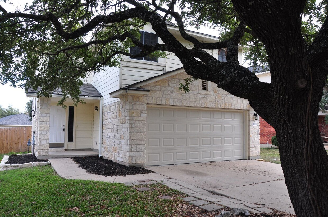 Foto principal - 4 Bedroom 2.5 Bath in Block House Creek