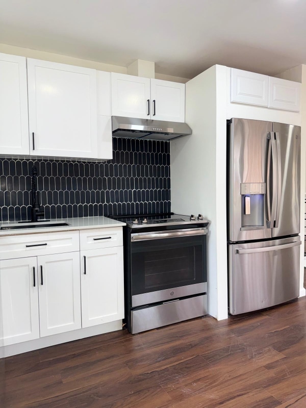 Foto del edificio - 320 University Blvd E