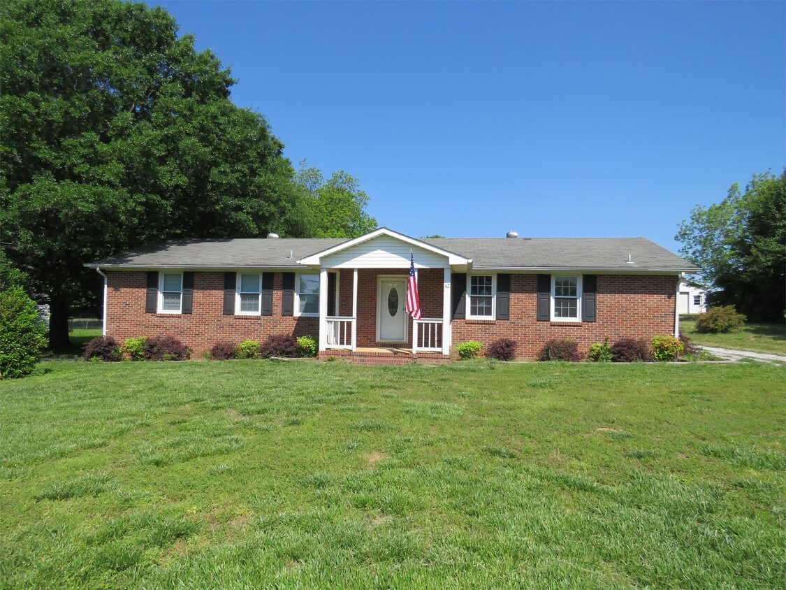 Primary Photo - 42 Vaughn Road** - 1