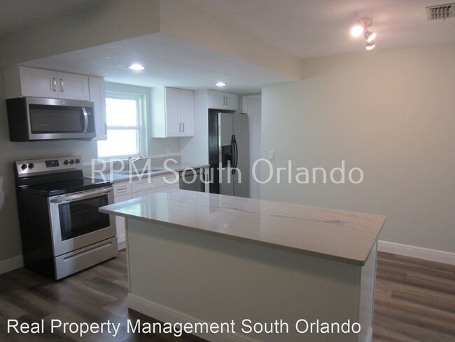Foto del edificio - 4 br, 2.5 bath House - 2330 Mace St