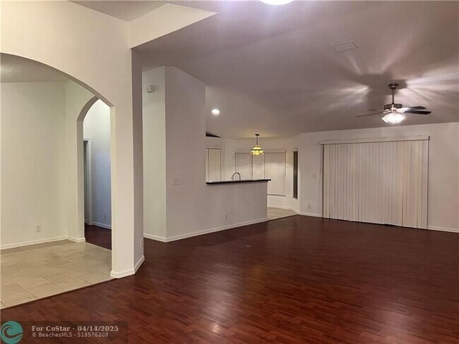 Foto del edificio - 3542 SW Margela St
