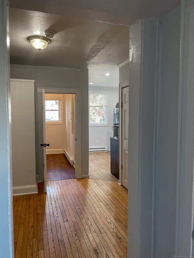 Foto del edificio - 155 Bouton St