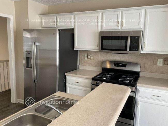 Building Photo - 64 Birch Chase