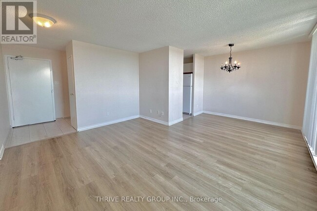 Building Photo - 1105 Jalna Blvd