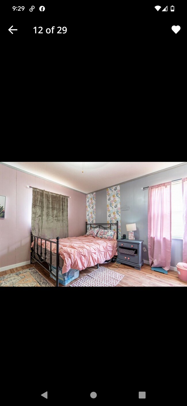 Foto del edificio - 802 N Holly St