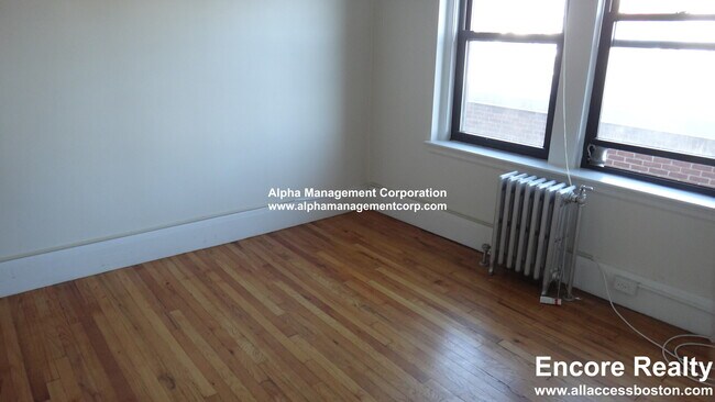 Foto del edificio - 349 Pleasant St