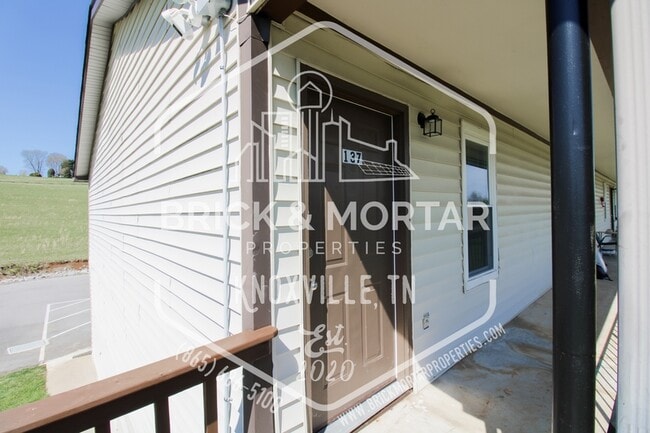 Building Photo - 137 Tallent Way