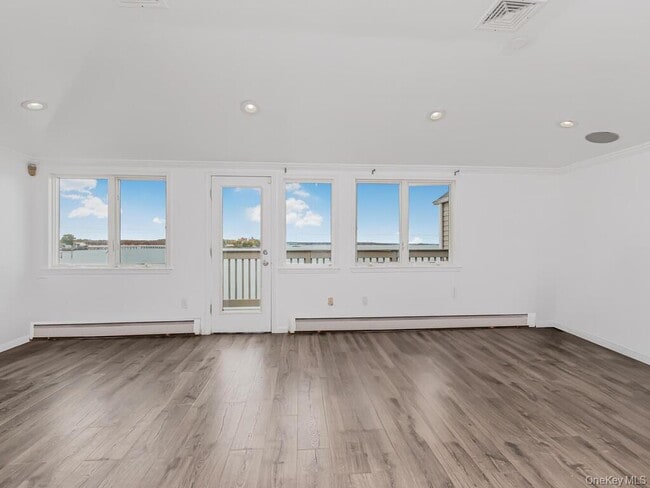 Foto del edificio - 240 Bowne St