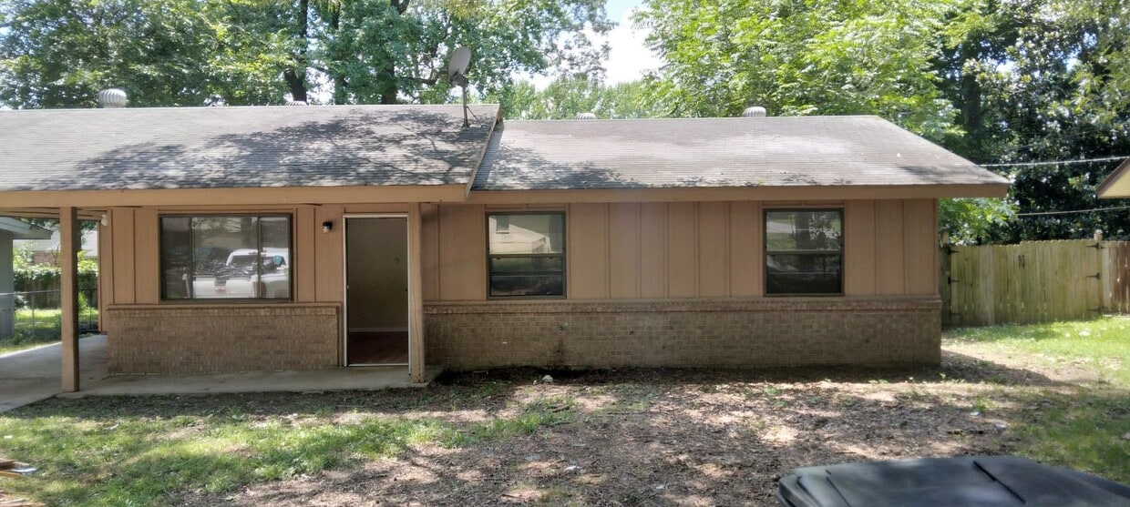 Foto principal - 3 Bedroom home
