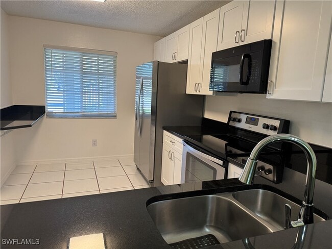 Building Photo - 7779 Jewel Ln