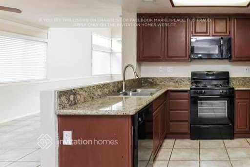 Foto del edificio - 23784 Sierra Oak Dr