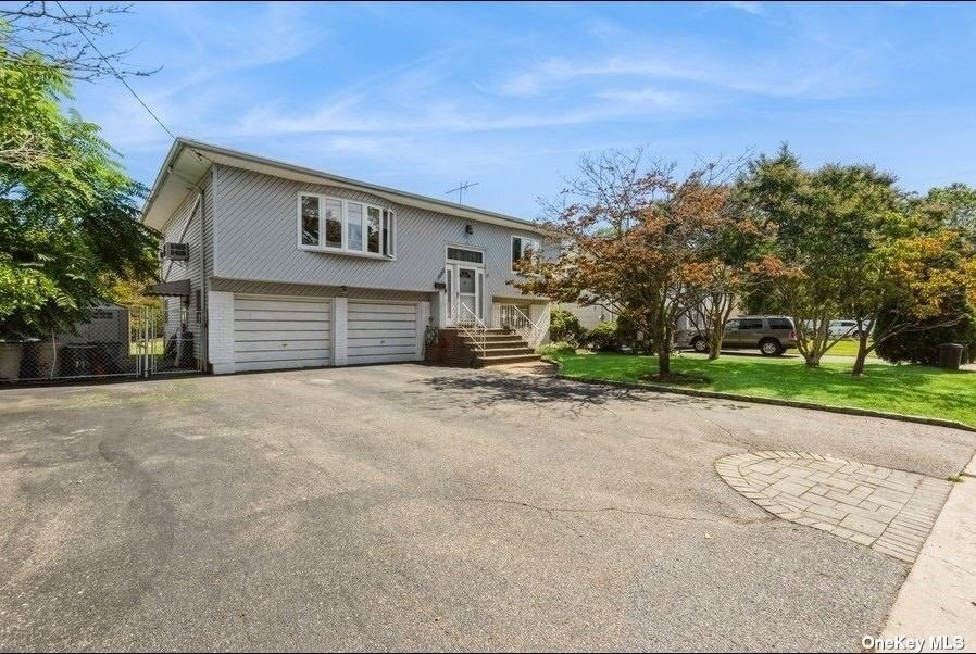 1945 Jones Ave, Wantagh, NY 11793 House Rental in Wantagh, NY