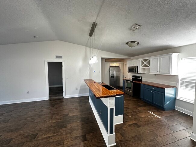 Foto del edificio - 3512 Stonefield Dr