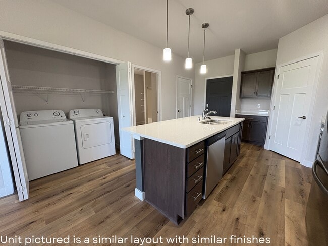 2BD Style A - Kitchen/Laundry - Jamestown Quarry Apartments
