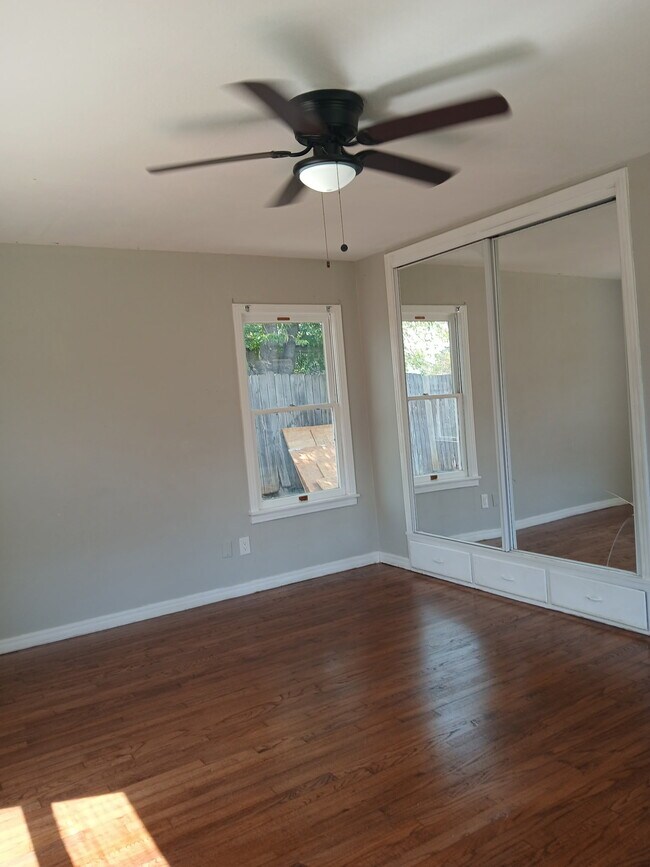 Foto del edificio - 3208 Cato Blvd