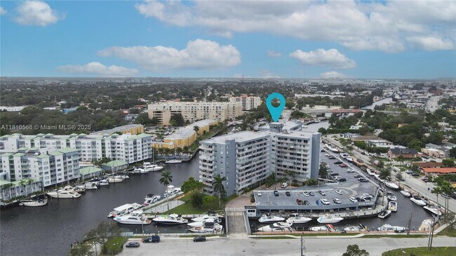 Foto del edificio - 1800 NW 24th Ave