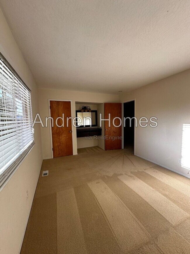 Foto del edificio - 1540 42nd Ave