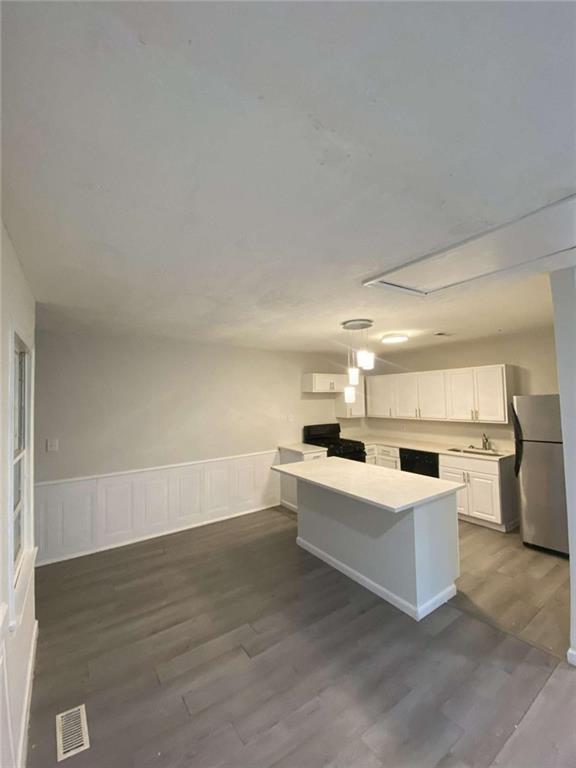 Foto del edificio - 85 Delmoor Dr NW