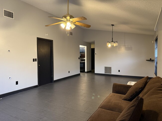 Building Photo - 1389 Pines Ln